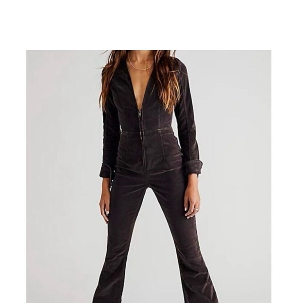 We The Free Black Zip-Front Long-Sleeve Jumpsuit